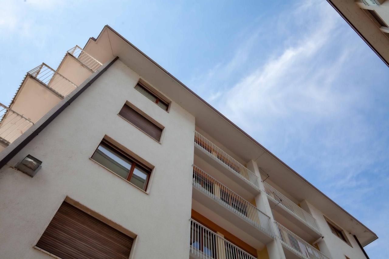 Attico Panoramico In Centro - Civetta Apartment Belluno Ngoại thất bức ảnh